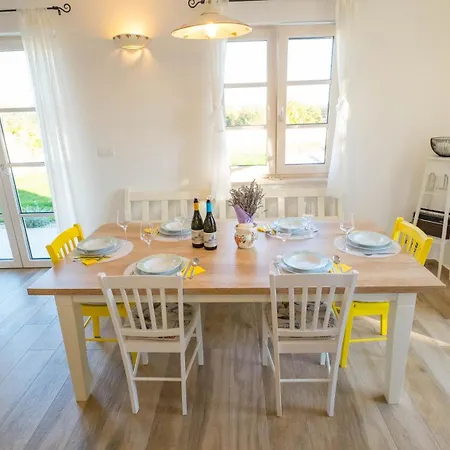Anima Calma Filipana- Family Surrounded With Vineyards And Olive Groves Villa Filipana