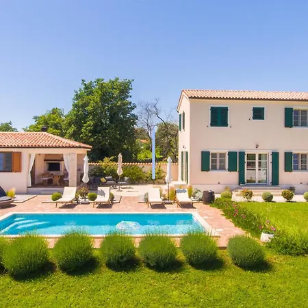 Anima Calma Filipana- Family Surrounded With Vineyards And Olive Groves Villa *