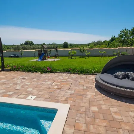 Anima Calma Filipana- Family Surrounded With Vineyards And Olive Groves Villa Filipana